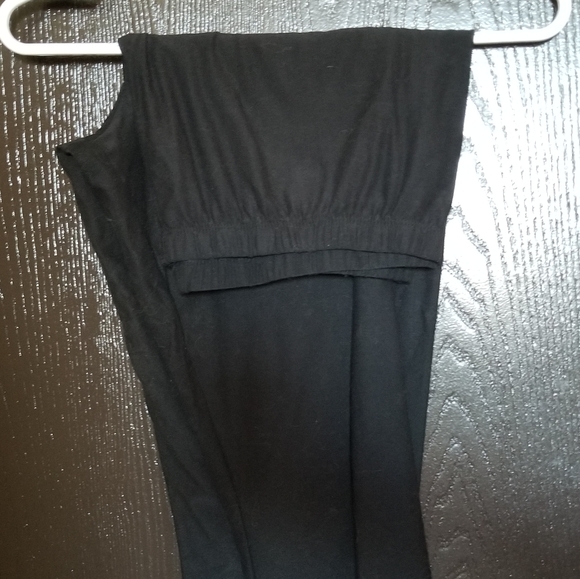 EC▪️XXL Solid Capri Leggings - Picture 2 of 4